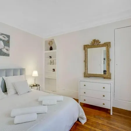 Magnifique Tour Eiffel / Rue Cler Apartman