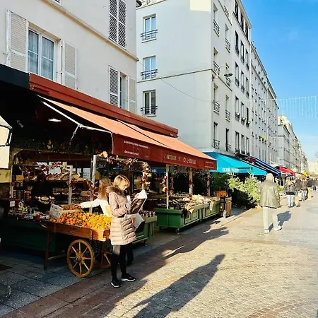 Magnifique Tour Eiffel / Rue Cler * Paris